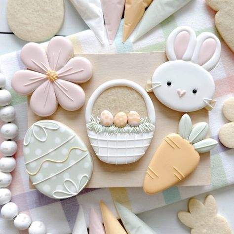 Easter Egg Decorated Cookies, Easter Cookies Decorated Ideas, Easter Cookies Decorated, Easter Egg Cookies Decorated, Easter Sugar Cookies Decorated, Easter Cookie Recipes, Cookie Icing Recipe, Easter Egg Cookies, Easter Sugar Cookies