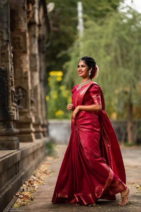 Jaffna Sri Lanka, Career Photos, Kerala Wedding Photography, Bride Photos Poses, Bridal Photography Poses, Tamil Wedding, Bride Photoshoot, Saree Poses, Bridal Poses