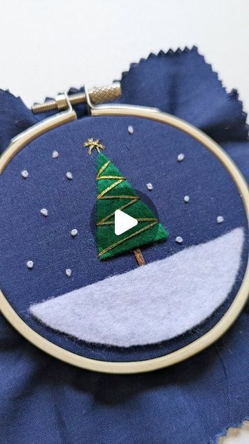 Hayley - Embroidery Artist on Instagram: "Embroidery hoop snow globe ❄️

This was fun and simple to make, the hardest part was getting good shots at the end! 📷

#makersgonnamake #makersofinstagram #handembroidery #modernembroidery #broderiemoderne #broderie #embroidery #embroideryinstaguild #embroiderylover #embroiderersofinstagram #embroidelicious #embroiderydesign #embroideryartist #ihavethisthingwiththread #embroidelicious #stitchersofinstagram #stitchersgonnastitch #damngoodstitch #instastitch #christmascrafts" Modern Embroidery, Embroidery Hoop, Snow Globes, Hand Embroidery, Embroidery Designs, Christmas Crafts, Embroidery, Christmas