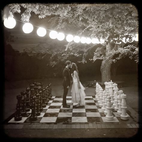 Amazing real wedding photographed by Jonas Peterson on Snippet & Ink Giant Chess, Alice In Wonderland Wedding, Chic Vintage Brides, Byron Bay Weddings, Funny Wedding Photos, Wonderland Wedding, Wedding Games, Vintage Bride, Wedding Humor