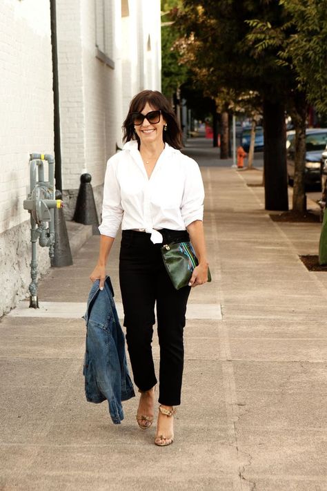 I'm a 55-Year-Old Former Nordstrom Buyer—These 8 Fall Basics Work for Everyone 60 Year Old Woman, Fall Basics, Old Outfits, 2024 Outfits, Over 60 Fashion, Mom Fashion, 60 Fashion, French Women, Fashion Over 50