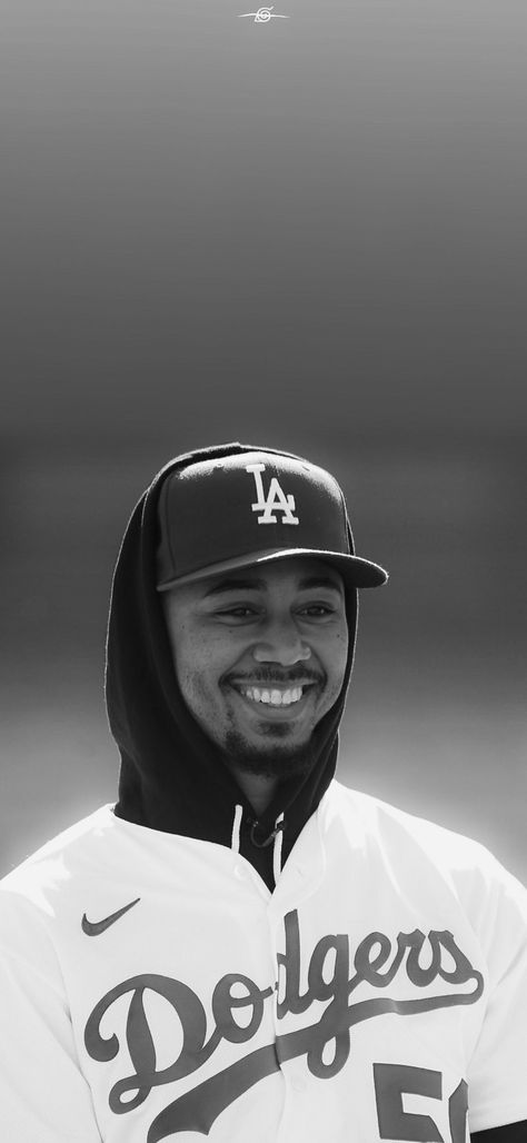 Mookie Betts Wallpaper, Baseball Wallpaper, La Dodgers Baseball, Dodgers Girl, Cody Bellinger, Baseball Guys, Mookie Betts, Chicago Cubs Baseball, Baseball Pictures