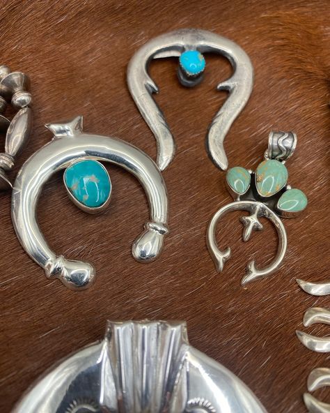 It’s a Happy Turquoise Tuesday! The recipe today calls for… A little Bisbee, a bit of #8, a pinch of Kingman and a whole lot of Naja!! Mixed well with Sterling Silver and stunning artist flair makes for eye catching beauty. All available! Much to give thanks for this week and every week. Shop our site and use WEARTHEWEST15 code during checkout to get 15% off these beauties (and others!) during Black Friday, Small Business Saturday and Cyber Monday!! www.TouchofTurquoise.com Thank you ... Turquoise Tuesday, Small Business Saturday, Give Thanks, The Recipe, Black Friday, Small Business, Turquoise, Sterling Silver, Silver