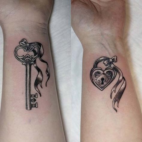 Womens Foot Tattoos, Mother Daughter Tattoo Ideas, Mommy Daughter Tattoos, Daughter Tattoo Ideas, Key Tattoo Designs, Mother Daughter Tattoo, Mom Daughter Tattoos, Best Couple Tattoos, Couples Tattoo