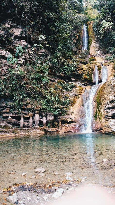 Inside Las Pozas, Edward James' Surrealist Garden in the Mexican Jungle | ArchDaily Mexican Nature, Mexican Jungle, James Herbert, Famous Gardens, Garden Waterfall, Abandoned Mansions, Mexican American, Abandoned Houses, Oh The Places Youll Go