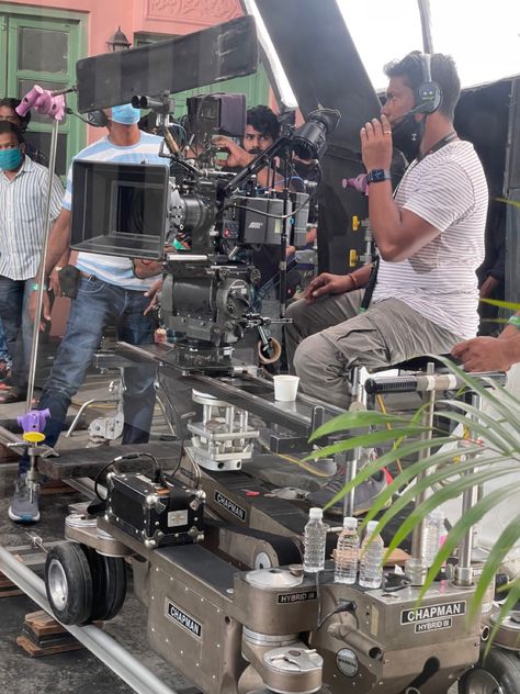 Movie Shooting Set, Cameras Aesthetic, The Scene Aesthetic, Filmmaking Inspiration, Filmmaking Cinematography, Scene Aesthetic, My Future Job, Career Vision Board, Film Life