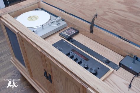 Old House Crazy - DIY - Restore an Old Stereo Console - 27  http://www.pinterest.com/0bvuc9ca1gm03at/ Stereo Cabinet Redo, Vintage Record Player Cabinet, Vintage Stereo Cabinet, Old Stereo, Vintage Stereo Console, Record Player Console, Record Console, Record Player Cabinet, Stereo Console