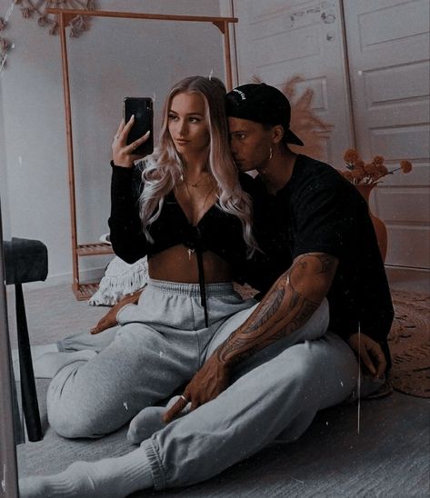 Nevio Falcone And Aurora, Nevio Falcone, Shantel Tessier, King Club, Cora Reilly, You Are My Life, Aesthetic People, Photo Couple