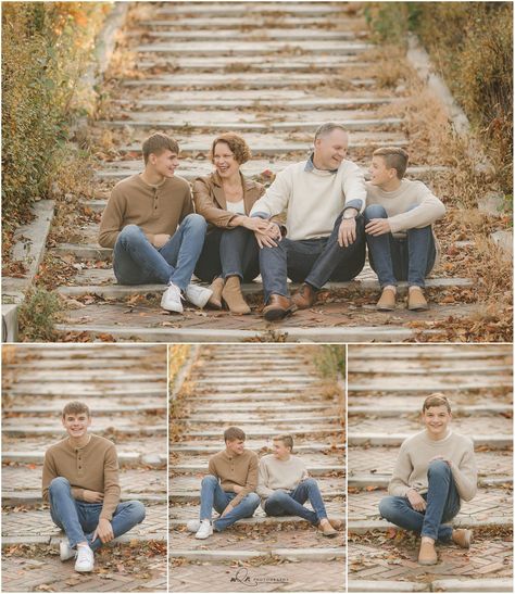 Family Photo Poses With Teenage Children, Family Photoshoot Poses With Teenagers, Family Photo With Teenage Boys, Family Of Four Poses With Older Kids, Seated Family Photo Poses, Teen Family Photoshooting Ideas, Family Picture Poses With Teenagers, Family Photoshoot Teenagers, Posing Family Of 5 Picture Ideas