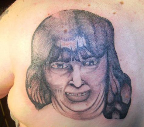 Bad Portrait of Woman Worst tattoos bad tattoos funny stupid crazy horrible regrettable wtf awkward family photos Tatoo Fail, Tattoo Mistakes, Horrible Tattoos, Think Tattoo, No Regrets Tattoo, Funny Couple Pictures, Cops Humor, Funny Cartoon Pictures, Tattoo Fails