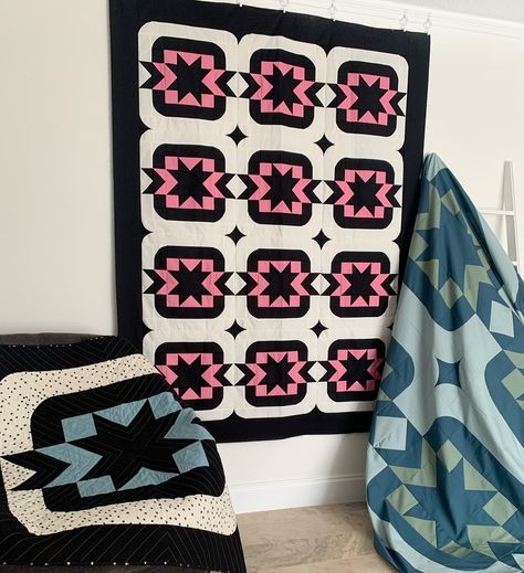 All three versions of the #StardustQuilt in one photo!!! 😍 #elmcirclequiltstudios #modernquilt #modernquilter #modernpatterndesign #quilter #quiltersgonnaquilt #quiltersofinstagram Quilt Studio, Quilt Modernen, Circle Quilts, Japanese Quilts, Quilting Studio, Crafty Craft, Quilting Crafts, Star Quilt, Square Quilt