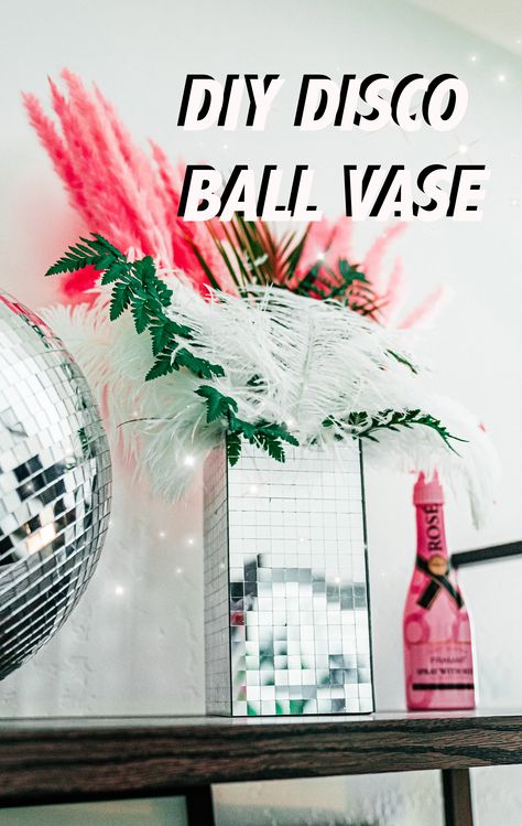 Disco Mosaic Diy, Diy Disco Decor, Disco Ball Vase, Nye 2024, Diy Disco Ball, Sparkle Aesthetic, Disco Decor, Disco Decorations, Vase Diy