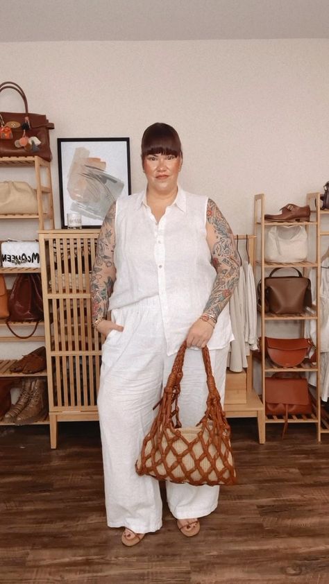 Dawn Roth | Personal Style in a Meaningful Way (@dressing_dawn) • Fotos e vídeos do Instagram Plus Size Linen Pants Outfit, Linen Pants Outfit, Plus Size Linen, Get Ready With Me, Colored Pants, Linen Pants, Pants Outfit, Summer Outfit, Get Ready