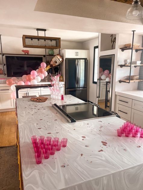 Backyard Bachelorette Party Decor, Bridesmaids Bachelorette Party, Bachelorrete Decorations, Bach Party Ideas At Home, Bachelorate Party Ideas Decoration, Bachelorette Party Ideas Night In, Bachelorette Event Ideas, In Home Bachelorette Party Ideas, Pink Bachelorette Decorations