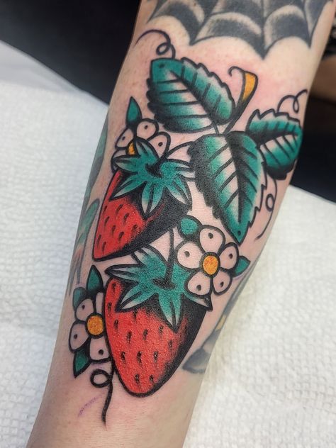 Traditional Strawberries Tattoo, Old School Strawberry Tattoo, Strawberry Face Tattoo, Strawberry Traditional Tattoo, Traditional Raspberry Tattoo, Strawberry Bush Tattoo, American Traditional Strawberry, American Traditional Strawberry Tattoo, Traditional Strawberry Tattoo