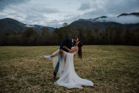 Elope to Cades Cove in the Smoky Mountain National Park #elope #cadescovewedding #gatlinburgelopement Gatlinburg Elopement, Cabin Elopement, Elopement Planner, Smoky Mountain Wedding, Cabin Wedding, Mountain Weddings, Gatlinburg Cabins, Elopement Packages, Cades Cove