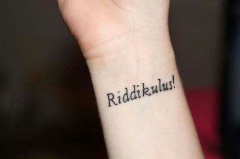 Harry Potter riddikulus tattoo Tattoo Movie, Typography Tattoo, Potter Tattoo, Harry Potter Tattoos, Harry Potter Tattoo, The Spell, Small Tattoo, Skin Art, Typography Inspiration