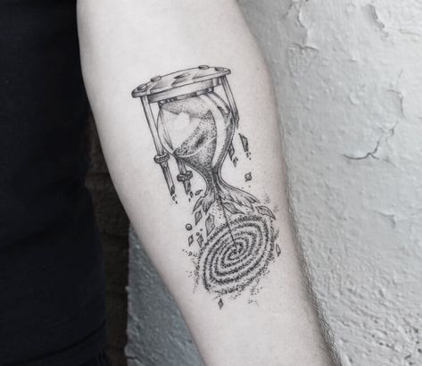 Tattoo photo - Time and Space tattoo by Emrah Ozhan Spiral Galaxy Tattoo, Time And Space Tattoo, Fibonacci Tattoo, Wreath Tattoo, Astronaut Tattoo, Hourglass Tattoo, Universe Tattoo, Map Tattoos, Coffee Tattoos