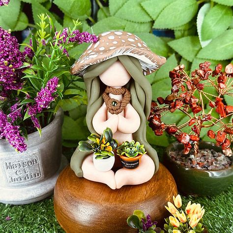 Medium Crystal Goddesses | Crystal Healing 9/11 Clay Altar, Clay Goddess, Altar Space, Crystal Goddess, Fairy Artwork, Goddess Statue, Space Decor, Pasta Flexible, Polymer Clay Crafts