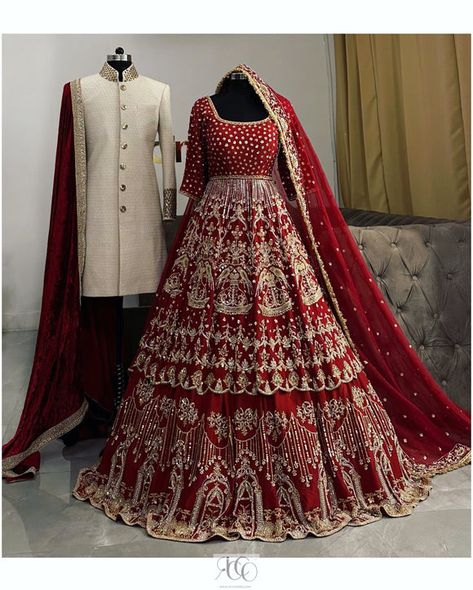 Indian Wedding Bridal Outfits, Wedding Matching Outfits, Traditional Lehenga, Latest Bridal Lehenga Designs, Baju Kahwin, Pakistani Bridal Dress, Red Bridal Dress, Bridal Lehenga Designs, Latest Bridal Lehenga