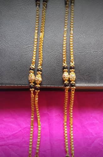 Taali Chain Designs, Mangalya Sara Design, Mangalsutra Chain Designs Gold Long, Mangalya Chain Designs Gold, Thali Chain Designs Gold Latest, Chain Designs Gold, Gold Jewelry Prom, Mangalsutra Chain, Gold Necklace Wedding