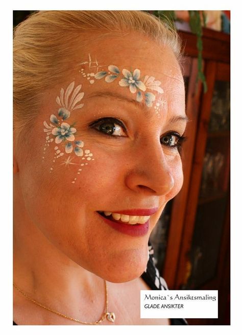 Face Painting Aesthetic Flowers, Gopi Dots, Face Painting Halloween Kids, Festival Face Paint, Glitter Bar, Festival Face, Paint Makeup, Flower Makeup, Painting Halloween