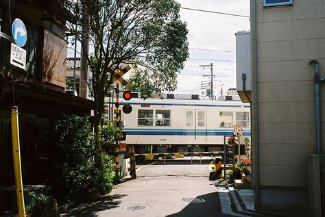 Film Camera Photography, Fotografi Vintage, 35mm Photography, Film Photography 35mm, Aesthetic Japan, Japanese Aesthetic, Studio Photo, Cinematic Photography, Pretty Photos