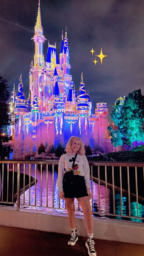 Walt Disney World Cast Photo at Night #disneyworld #disneyphotoinspo #disneyoutfitinspo #disneycastle Disney At Night, Photo At Night, Disney World Photo Ideas, Disney 2024, Disney Photos, Disney Castle, Disney Character, World Photo, Photo Op