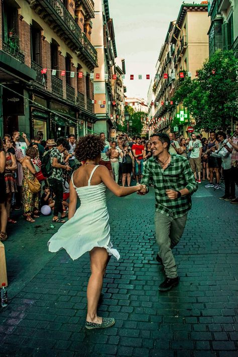 Two People Dancing, Dancing In The Street, Latina Aesthetic, Salsa (dance), People Having Fun, Dancing Aesthetic, People Dancing, Salsa Dancing, Aesthetic People