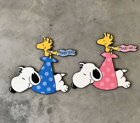 Snoopy Baby Shower Decorations, Snoopy Baby Shower Theme, Snoopy Baby Room, Snoopy Crafts, Snoopy Clip Art, Snoopy Room, Charlie Brown Baby, Snoopy Nursery, Bolo Snoopy