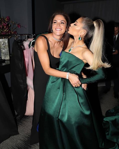 Grammy Awards 2020, Ariana Grande Grammys, Grammys 2020, Ariana Grande Outfits, Ariana Grande Photoshoot, Ariana Grande Photos, Ariana Grande Pictures, Ariana G, Beautiful Costumes