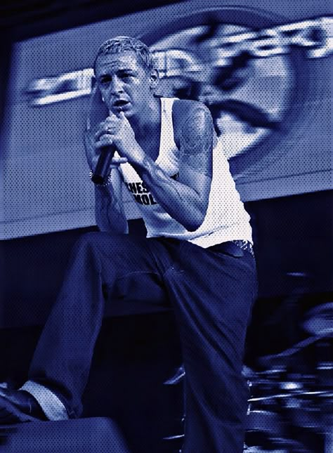 Chester Bennington Poster, Y2k Band Aesthetic, Linkin Park Wallpapers Aesthetic, Chester Bennington Aesthetic, Linkin Park Pfp, Chester Bennington Icon, Linkin Park Aesthetic, Chester Bennington Wallpaper, Chester Linkin Park