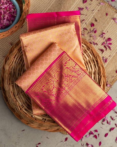 Gold Silk Saree, Brocade Saree, Peach Saree, Saree Floral, Indian Silk Sarees, Wedding Saree Indian, Bollywood Style, Kanjivaram Sarees, Kanchipuram Saree