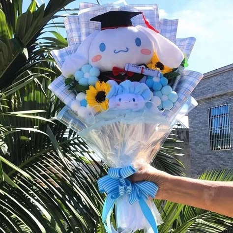 🎓💐 "Sanrio Cinnamoroll With Graduation Hats: Handmade Cinnamoroll Bouquet for Graduation Day" 🌸🐶 Celebrate graduation day with this adorable handmade bouquet featuring Cinnamoroll wearing graduation hats! 🎉✨ Perfect for marking this special mile... Sanrio Cinnamoroll With Graduation Hats | Handmade Cinnamoroll Bouquet for Graduation Day >>> Link in Bio <<< ✨500+ happy customers✨ 💠Free Worldwide Shipping💠 . . . #Cinnamoroll #Cinnamorollkawaii #Cinnamorollworld #Cinnamorollfan #Cinnamorollp... Sanrio Graduation, Plushie Bouquet, Bouquet For Graduation, Graduation Hats, Handmade Bouquet, Sanrio Cinnamoroll, Hello Kitty Items, Graduation Day, Cinnamon Roll