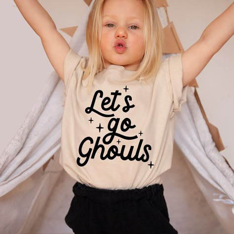 Toddler Halloween Shirt, Toddler Halloween Shirts, Boo Shirts, Cricut Halloween, Toddler Fall, Toddler Halloween, Vinyl Shirts, Short Styles, Halloween Tees