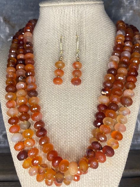 Fall Jewelry Trends, Unique Handmade Earrings, Its Fall, Carnelian Necklace, Brown Necklace, Brown And Orange, Bridal Fashion Jewelry, Beaded Lanyards, Stone Beaded Necklace