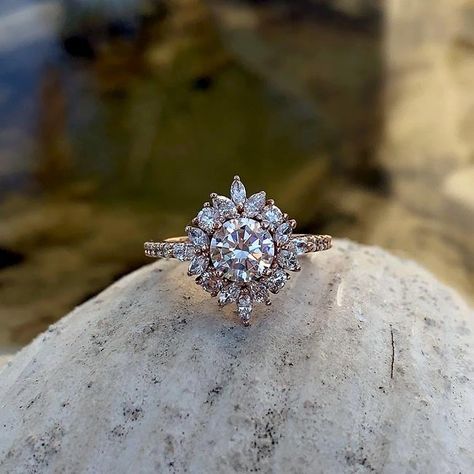 Marquise Engagement Ring Halo, Ring Goals, Rose Gold Diamond Engagement Ring, Oval Morganite Ring, Vintage Diamond Earrings, Unique Engagement Rings Rose Gold, Blue Aquamarine Ring, Rose Gold Diamond Ring Engagement, Waiting Patiently