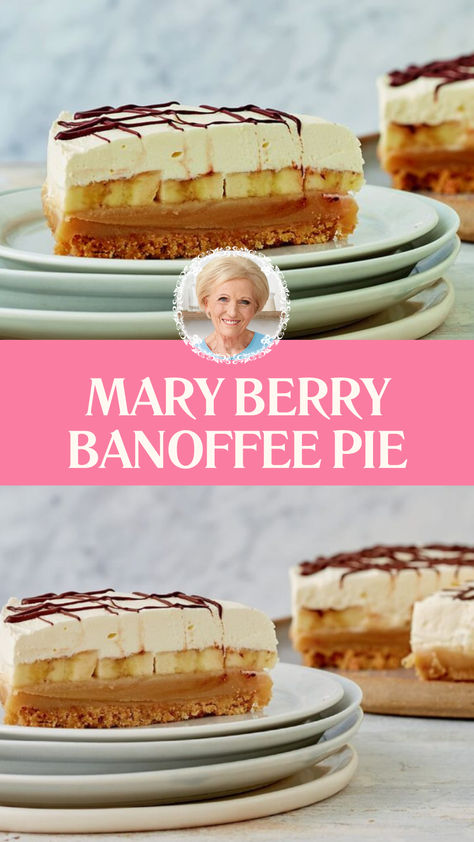 Mary Berry Banoffee Pie Banoffee Pie Paul Hollywood, Paul Hollywood Banoffee Pie, Digestive Biscuits Desserts, British Cake Recipes, Traditional Thanksgiving Desserts, Great British Bake Off Recipes, Banoffee Recipe, Mary Berry Recipes Baking, Mary Berry Cooks