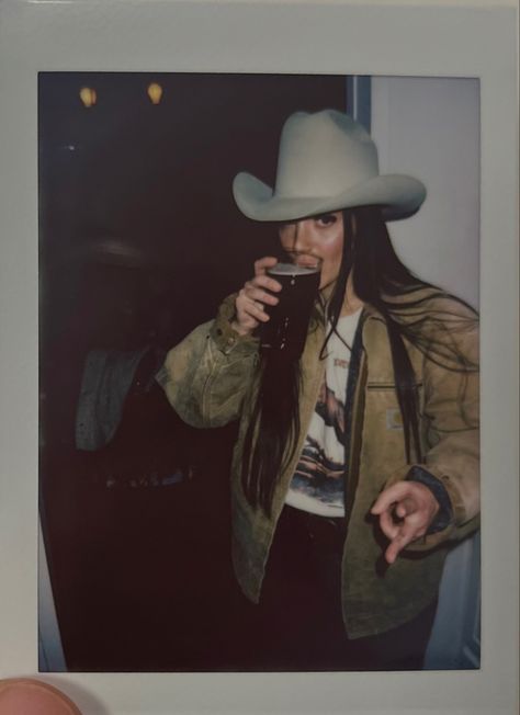 Lyla Sage, Book Mood, Done And Dusted, Vintage Carhartt Jacket, Cowboy Aesthetic, Looks Country, Cowgirl Aesthetic, Western Aesthetic, Carhartt Jacket