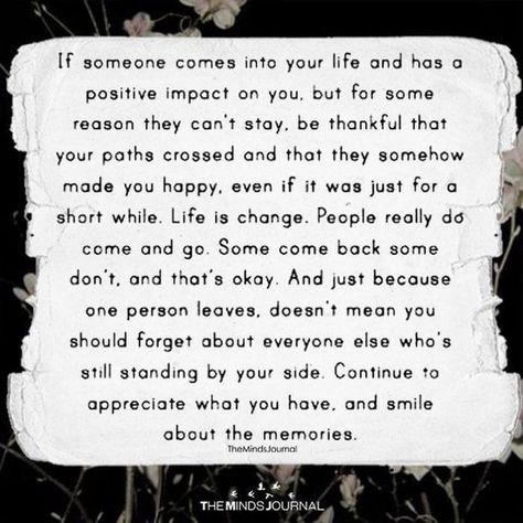 The Minds Journal en Instagram: “Continue to appreciate what you hove, and smile about the memories.💛 Follow @themindsjournal for more. 🌸 . . . . . . . . . . . . . #quotes…” Appreciate What You Have, Life Challenges, Motivational Quotes For Life, Note To Self, Daily Quotes, Beautiful Quotes, Travel Quotes, Motivation Inspiration, The Words