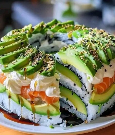 Slow Cooker Quinoa, Nori Sheets, Avocado Sushi, Sushi Cake, Pistachio Pesto, Spinach Strawberry Salad, Strawberry Salad, Sushi Recipes, Sushi Rice