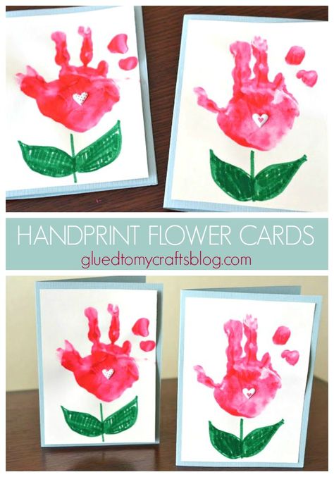 Handprint Flower Cards - Kid Craft Idea perfect for spring, Mother's Day and beyond! Handprint Flower, Mothers Day Crafts Preschool, Mothers Day Cards Craft, Easy Mother's Day Crafts, Mother's Day Activities, Hand Crafts For Kids, Mothers Day Crafts For Kids, Cards For Kids, Handprint Crafts