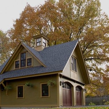 Nice Garage, Window Layout, Victorian Carriage, Garage Homes, Barn Style Garage, Dormer Window, Garage Plans With Loft, Garage Designs, Carriage House Garage