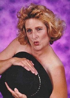 Awkward Family Portraits, Tim Hawkins, Photo Glamour, Weird Photos, Awkward Pictures, Awkward Photos, Awkward Family Photos, Christmas Portraits, Duck Face