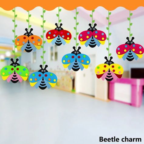 Hanging School Decorations, Hanging Craft Ideas For School, Hanging For Preschool Decoration, Classroom Mobiles, Hanging Ideas For School Decoration, Cartoon Beetle, Kindergarten Decoration, Decoration Classroom, Kindergarten Decorations