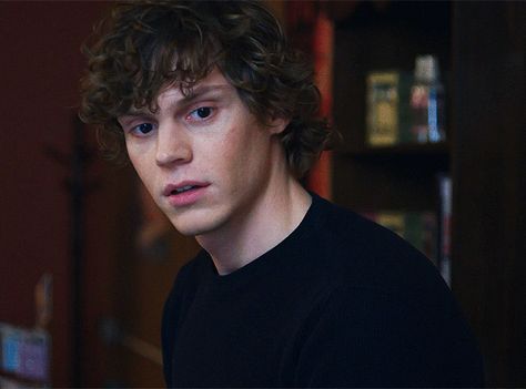 Evan Peters, Wicked Witch, Curly Hair, Wicked, Witch, Gif, Media, Tumblr, Hair