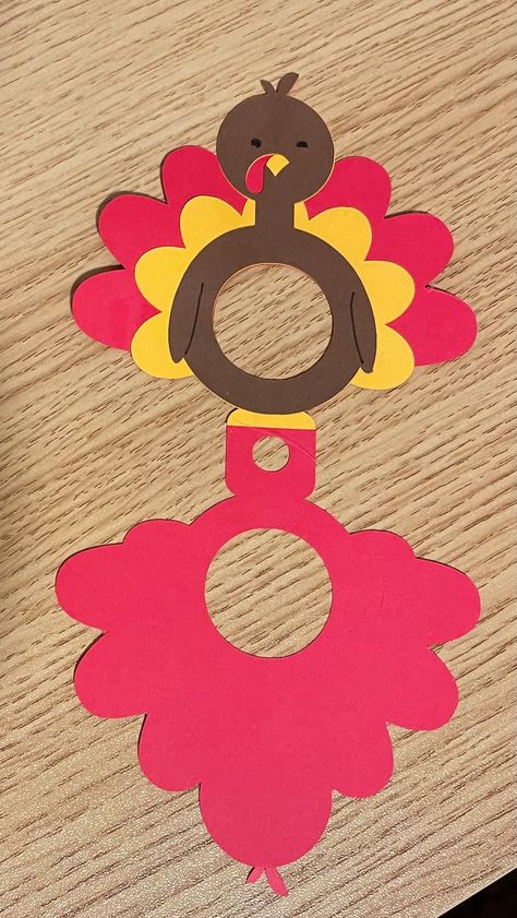 Lollipop Holder Candy Holder Holiday Decoration Christmas - Etsy Canada Kids Treat Bags, Present Table, Bible Crafts Sunday School, Thanksgiving Leaves, Lollipop Holder, Thanksgiving Crafts Diy, Group Crafts, Thanksgiving Preschool, Holiday Dinner Party