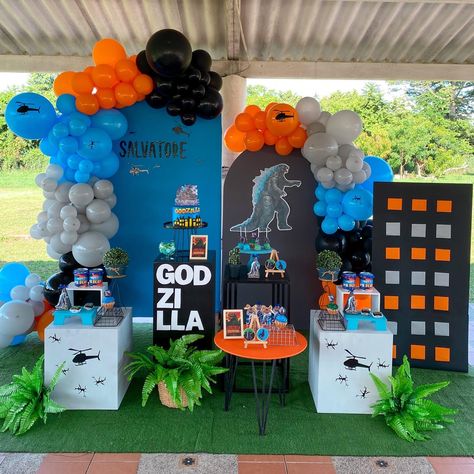 King Kong And Godzilla Birthday Party, Godzilla Balloon Garland, Godzilla Vs King Kong Birthday Party, King Kong Godzilla Party, Godzilla X Kong Birthday Party, Godzilla Party Decorations, Godzilla Vs Kong Party Ideas, Godzilla King Kong Birthday Party, Godzilla Kong Birthday Party