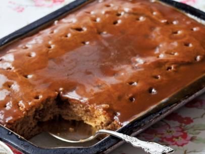 Sticky Toffee Pudding Recipes Pudding, Potluck Favorites, Sticky Toffee Pudding Recipe, Toffee Pudding Recipe, Sticky Toffee Pudding Cake, Sticky Pudding, Anne Burrell, Irish Foods, Hot Puddings