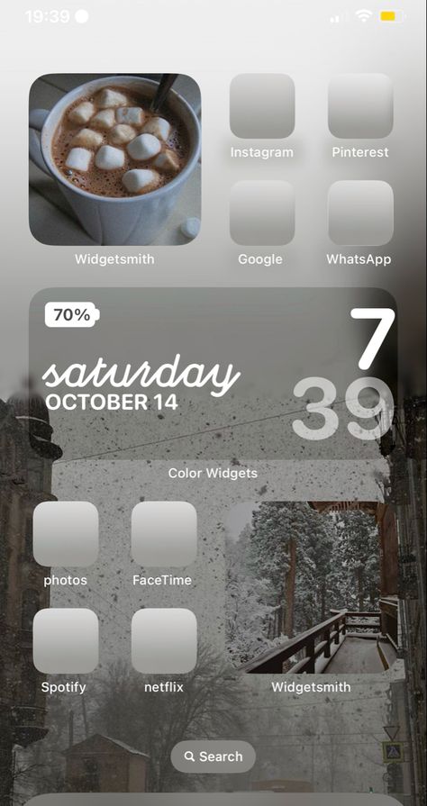 Winter Homescreen, January Home Screen Ideas, Samsung Homescreen Layout Ideas, Winter Iphone Home Screen, Winter App, Aesthetic Winter Homescreen, Winter Homescreen Ideas, Winter Ios Homescreen, Winter Home Screen